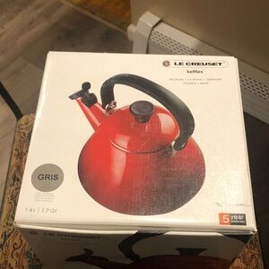 Le Creuset gray Whistling Kettle
